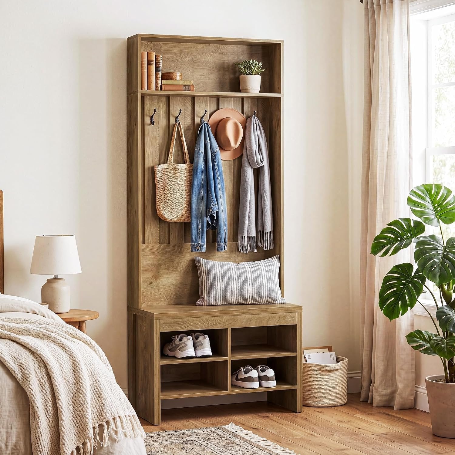Tribesigns Armoire design avec banc, Rangement d'entrée ouvert et fermé avec 5 crochets Compartiments à chaussures et étagère