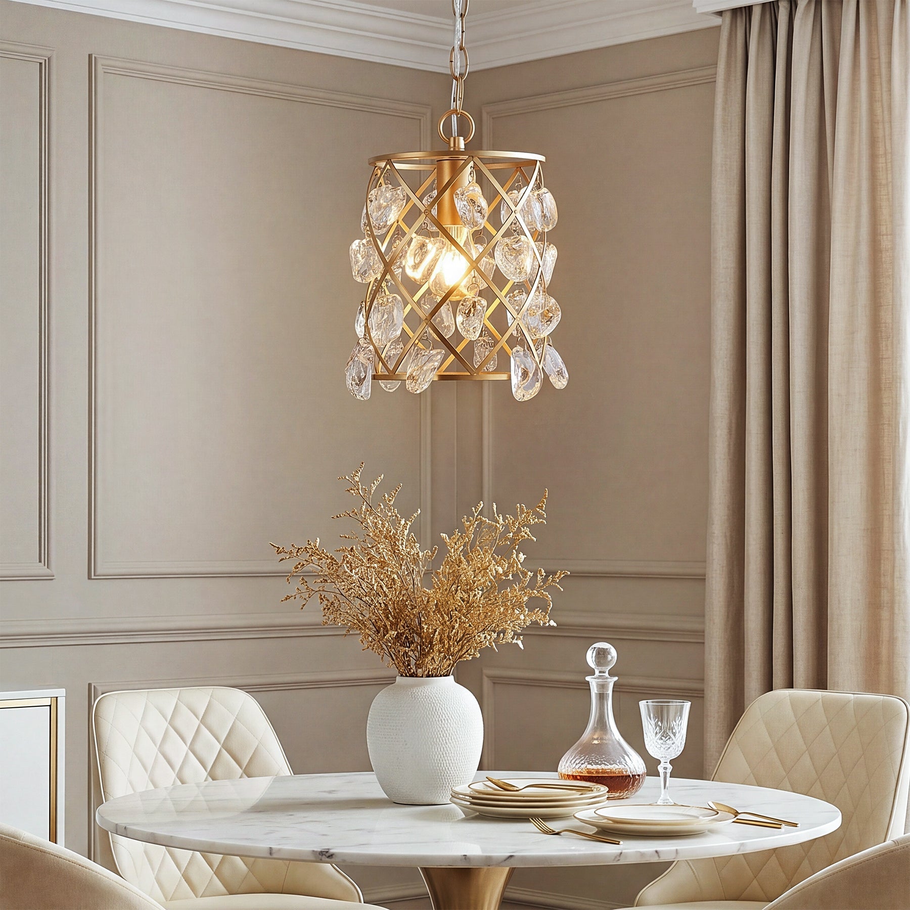 Luminaire suspendu moderne avec cristaux de verre effet vague et douille E27, Suspension dorée 17,5 x 17,5 x 30 cm, pour îlot de cuisine salle à manger et couloir [Classe énergétique E]