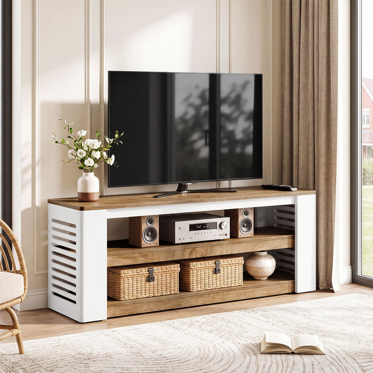 Meuble TV bas de 160 cm pour téléviseurs jusqu'à 75 pouces, Meuble TV à 3 niveaux avec espace de rangement et côtés à lamelles