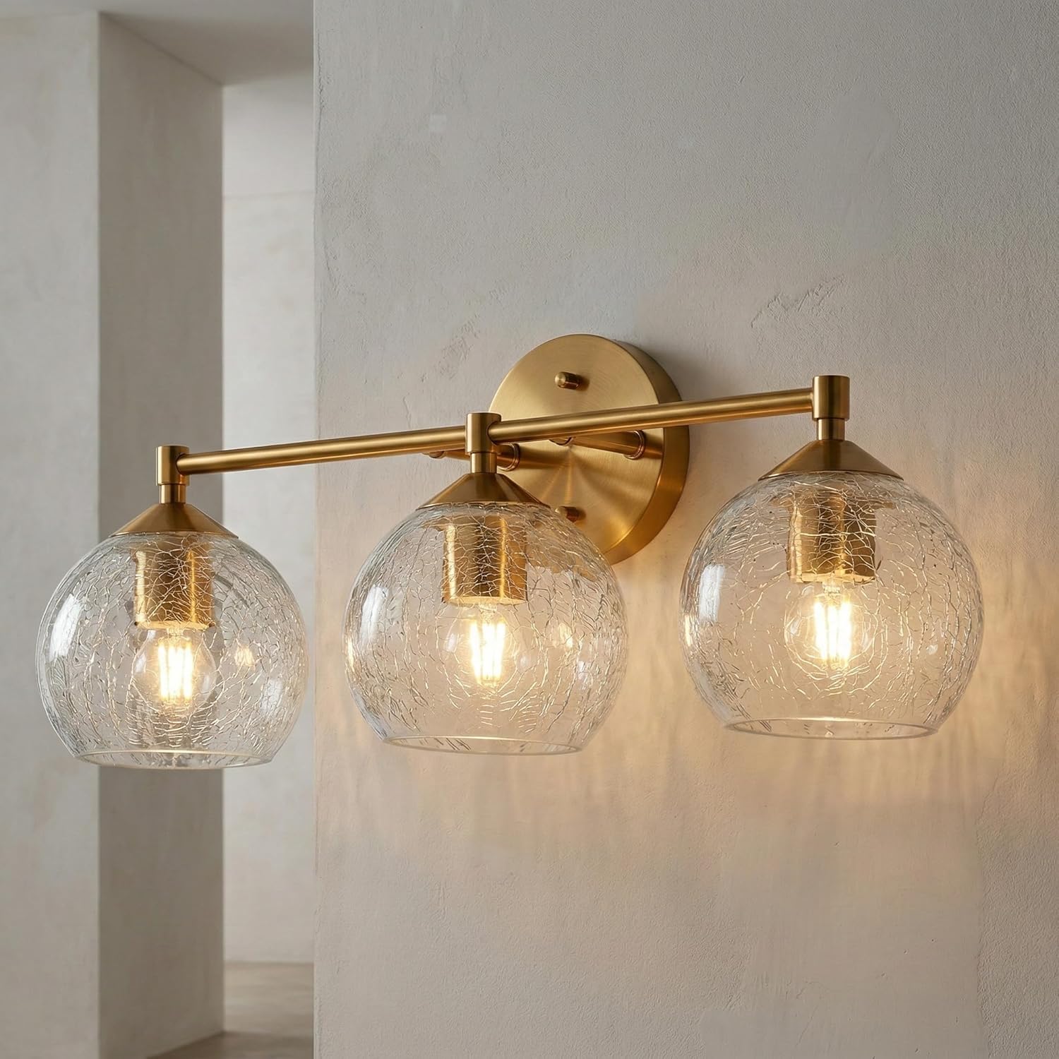 Tribesigns Applique murale dorée pour salle de bain à 3 lumières avec globes en verre craquelé