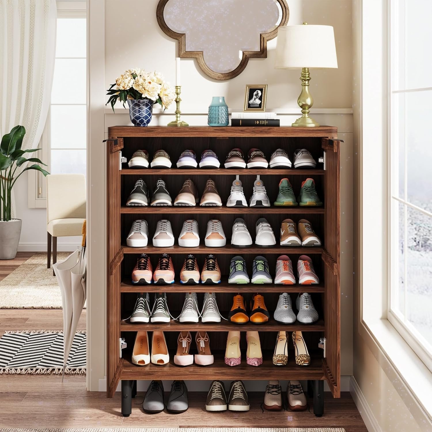 Tribesigns Armoire à Chaussures à 6 Niveaux avec Portes à persiennes, Grande Armoire de Rangement à Chaussures en Bois avec étagères réglables